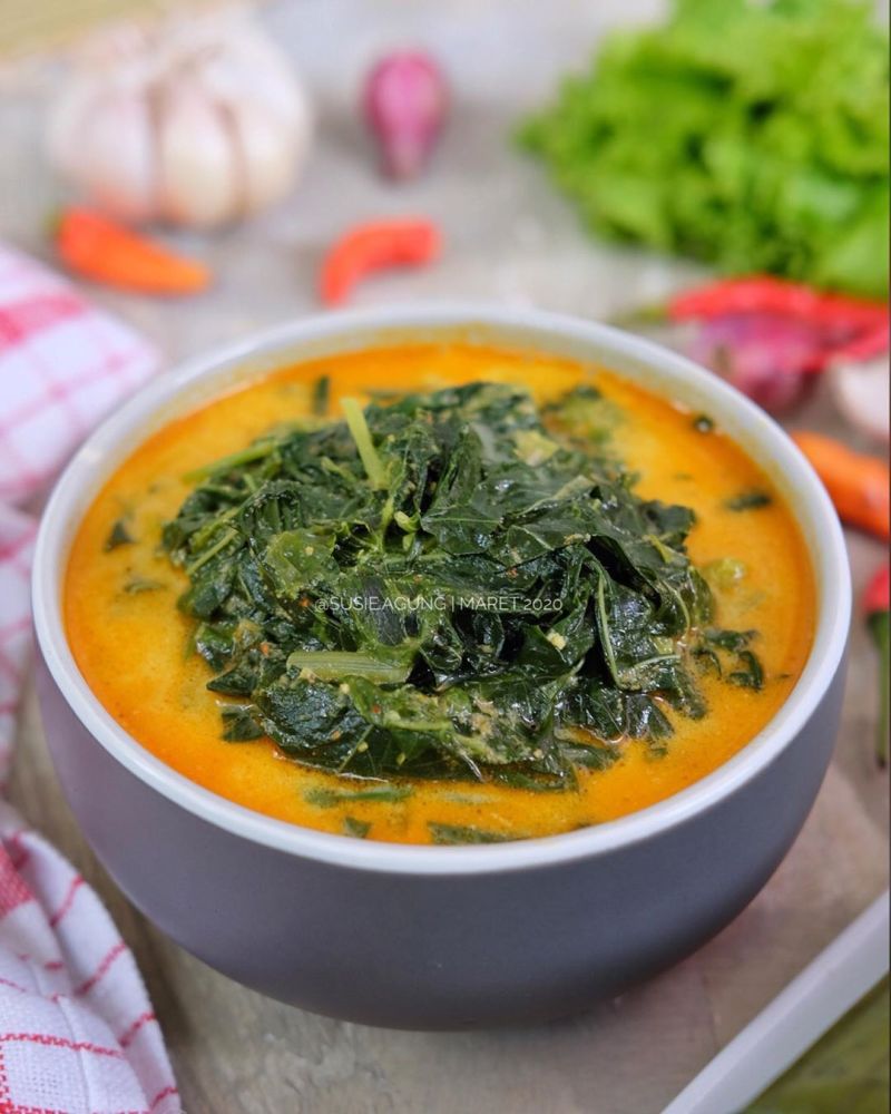 gulai-daun-singkong