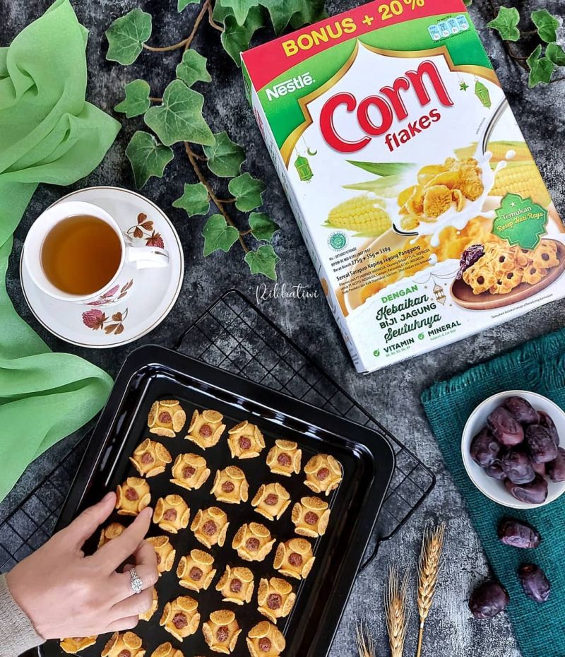 cornflakes-kurma-cookies