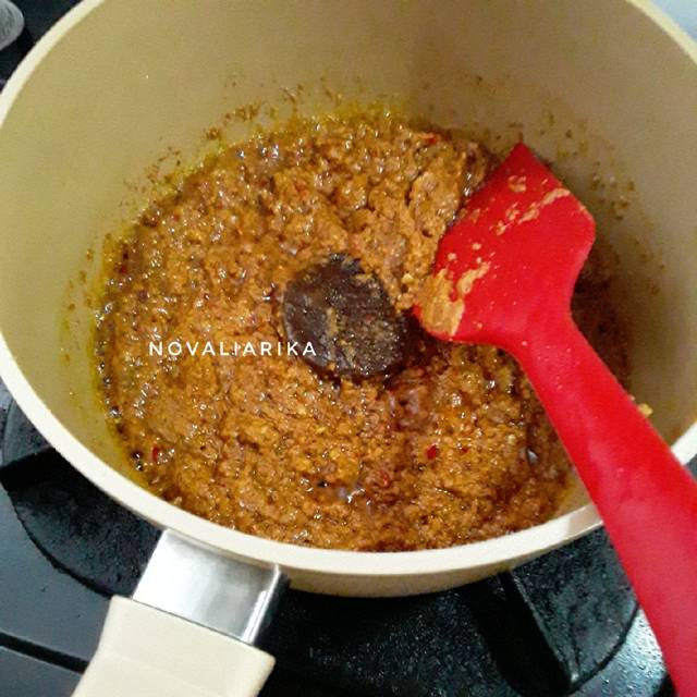 sate-ayam-madura-bumbu-kacang
