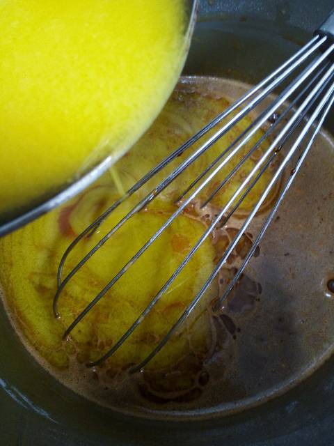 bolu-karamel-sarang-semut-5-telur