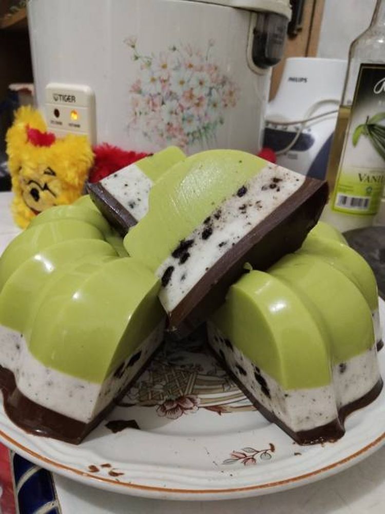 puding-alpukat-oreo-coklat
