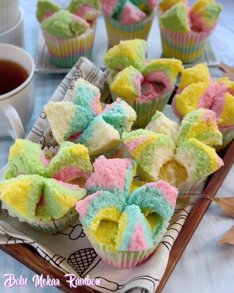 bolu kukus merekah