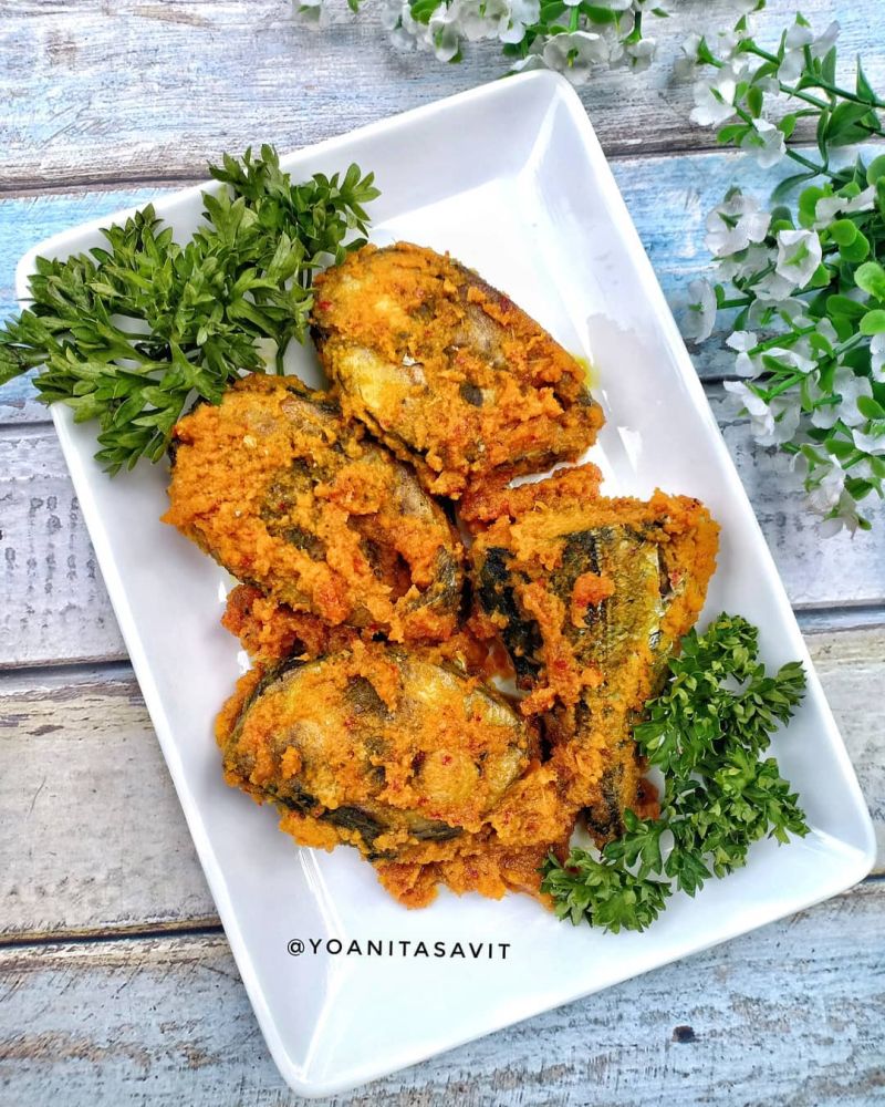 ikan-tongkol-bumbu-kuning