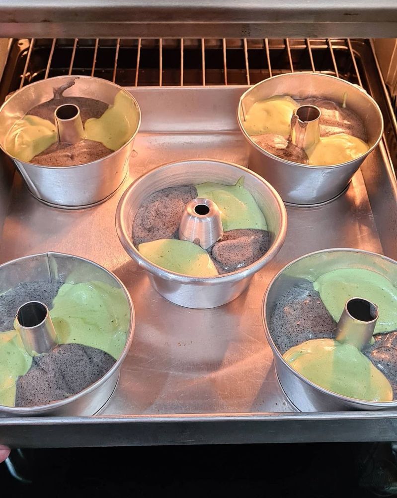 pandan-ketan-hitam-chiffon-cake