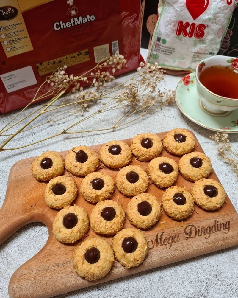 chocolate-cheese-thumbprint-cookies