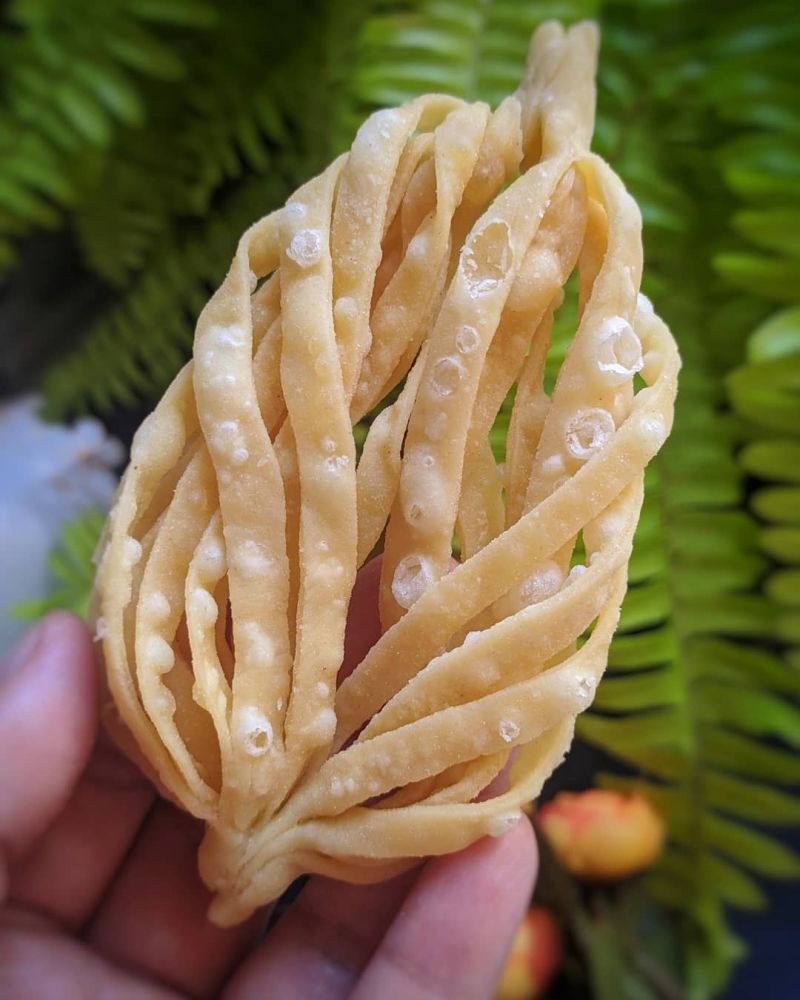 keripik-pangsit-daun