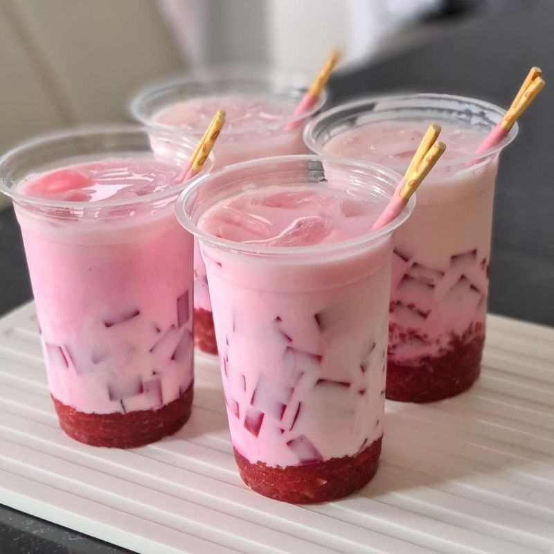 korean-strawberry-milk-jelly