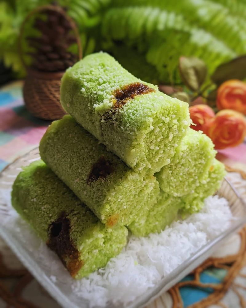 KUE-PUTU