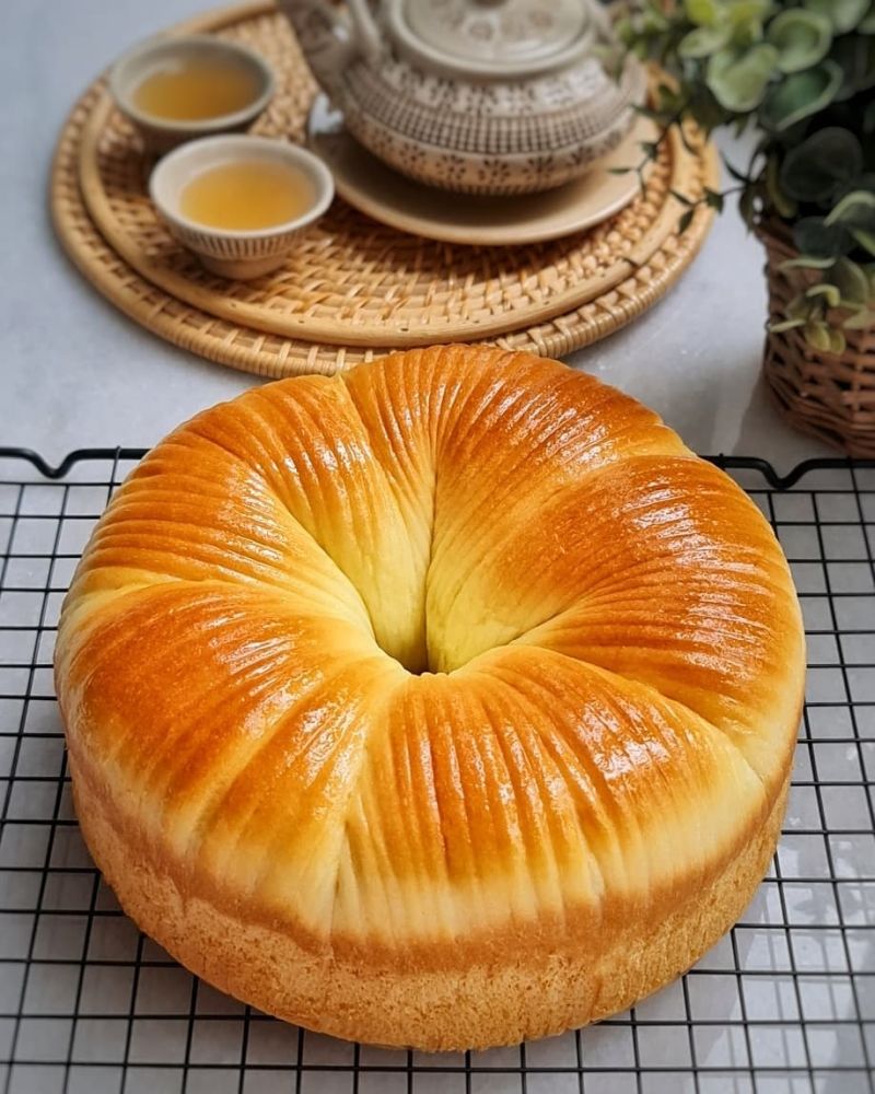wool-roll-bread