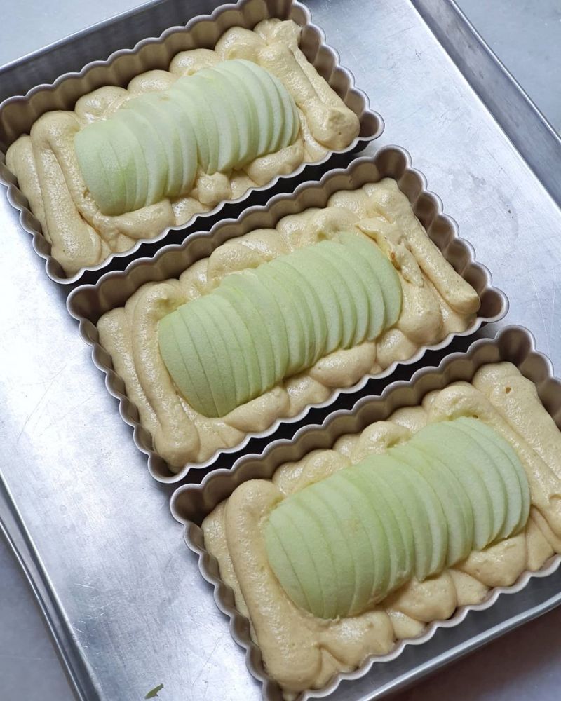 almond-apple-cake