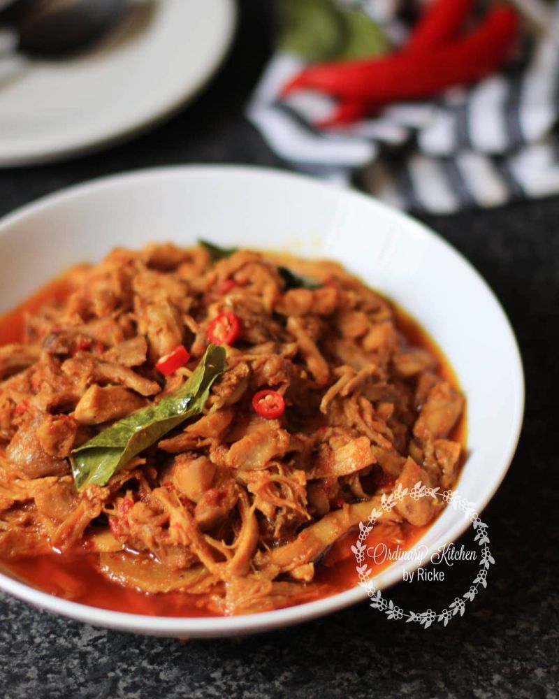ayam-suwir-kecap-pedas