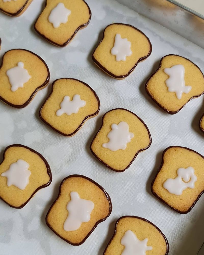 egg-toast-bread-cookies