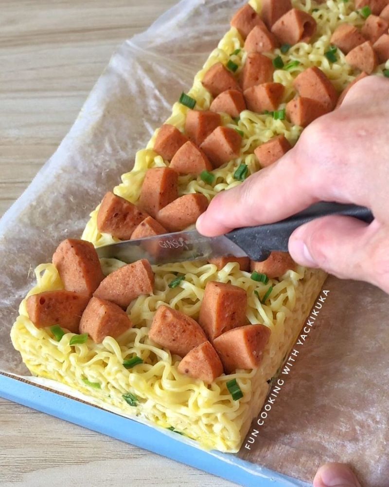 mie-sosis-kukus