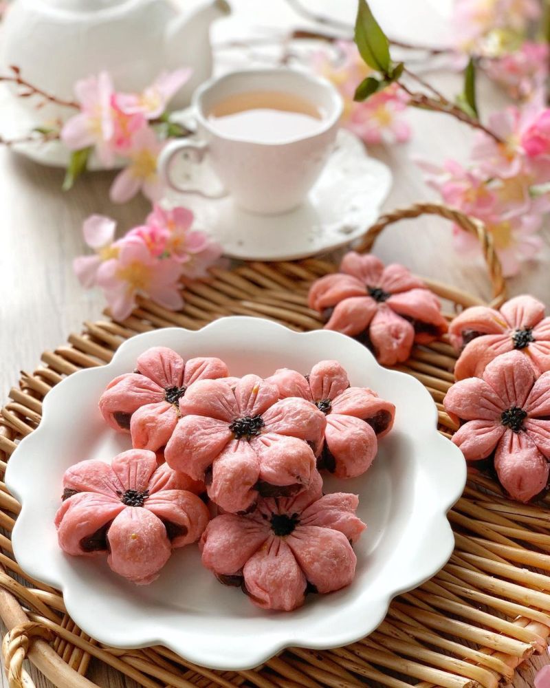 peach-blossom-pastry