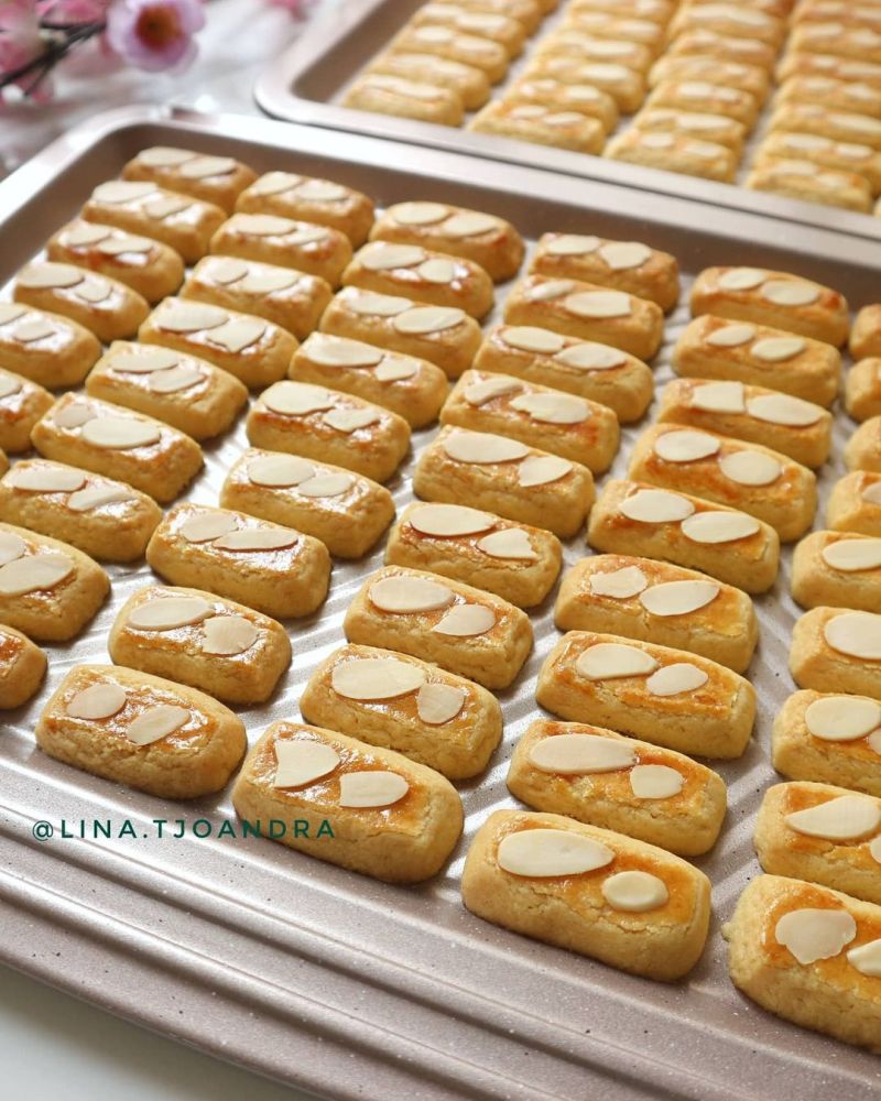 almond-cookies