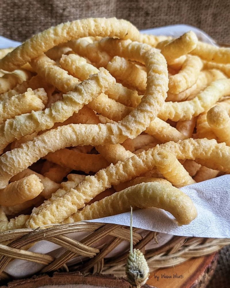 kue-ulat-sutra