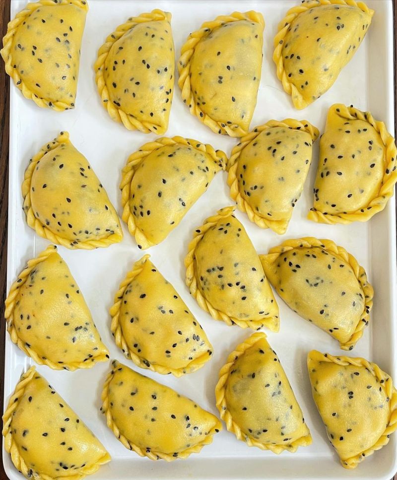pastel-pisang-coklat