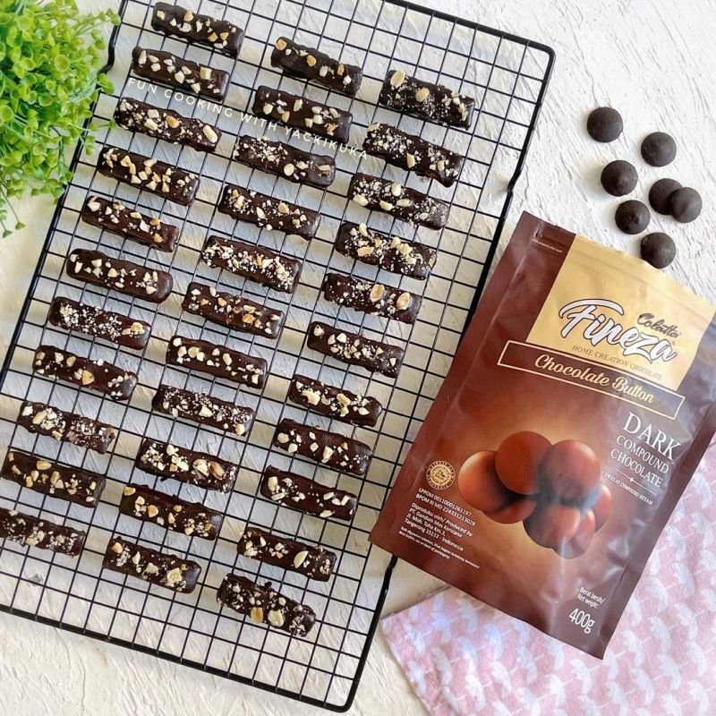 salted-caramel-chocolate-clusters