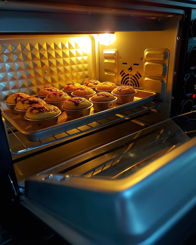 strawberry-blondies-brownies