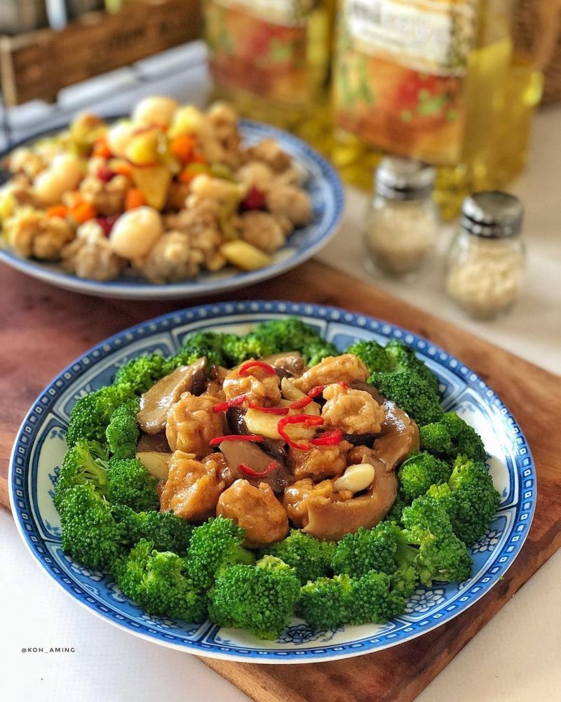 tumis-brokoli-baso-ayam