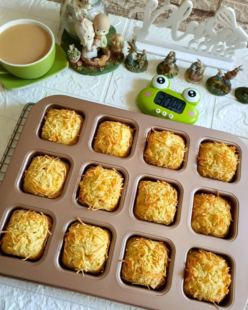 cheese-muffins