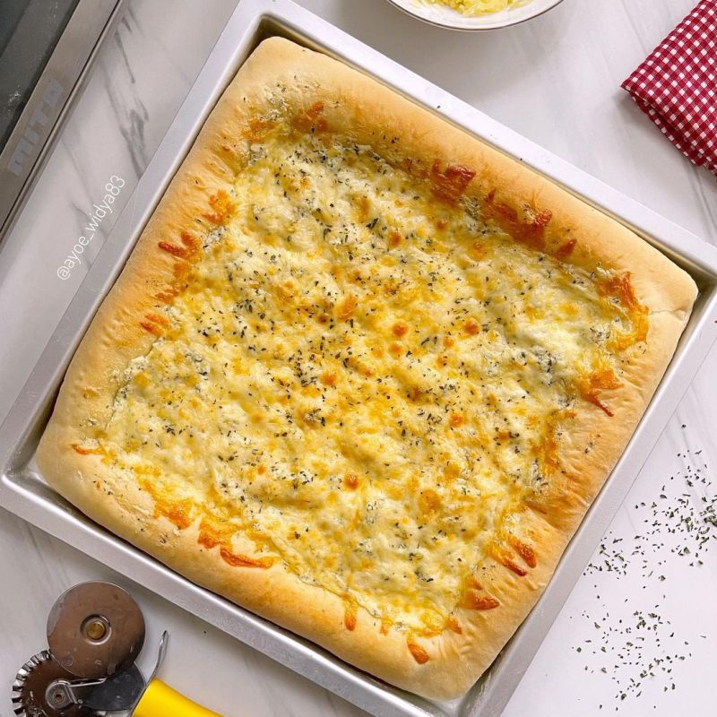 fluffy-garlic-cheese-bread
