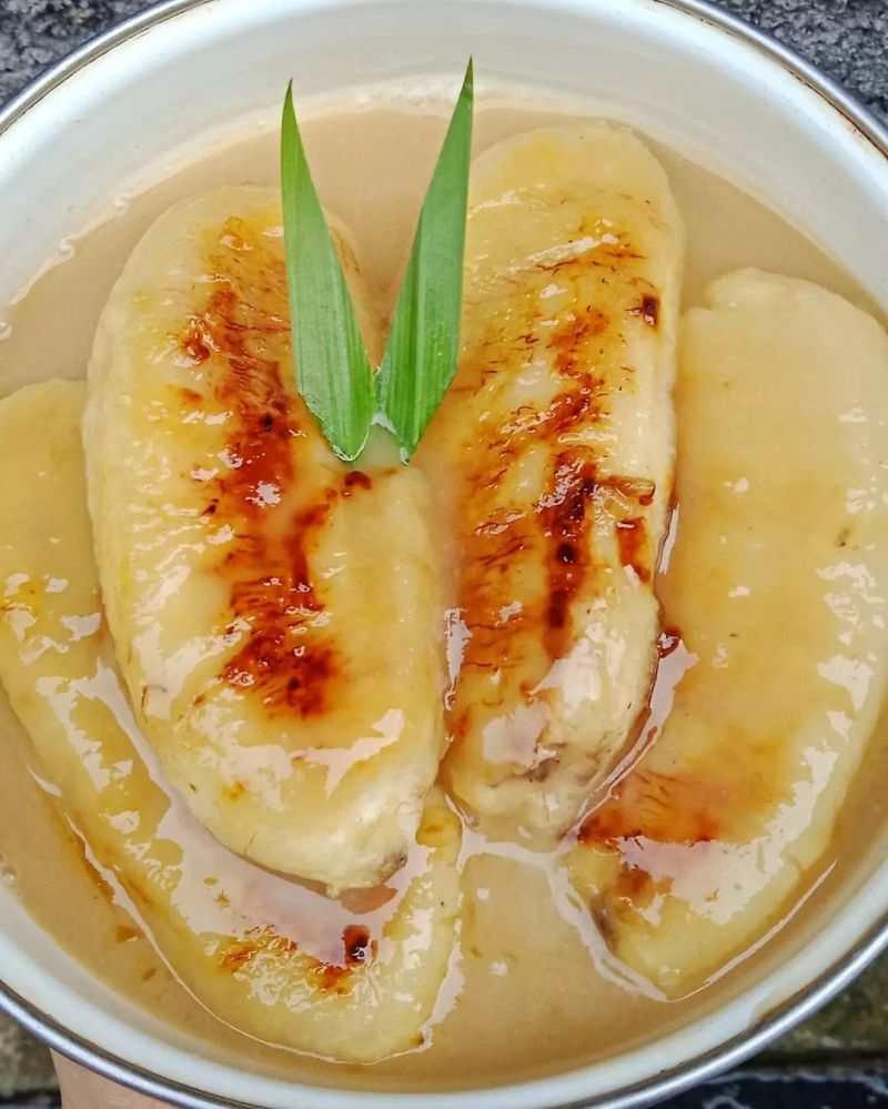 pisang-bakar-kuah-kinca