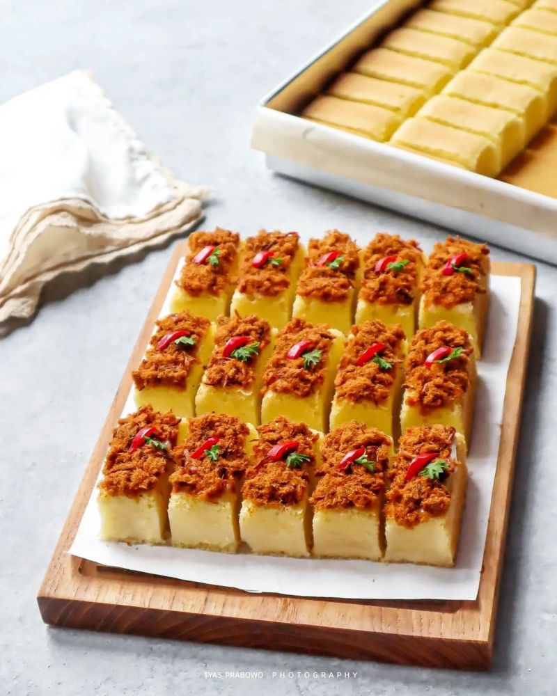cake-potong-abon