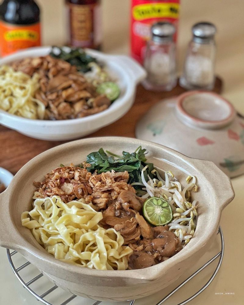 mie-kangkung