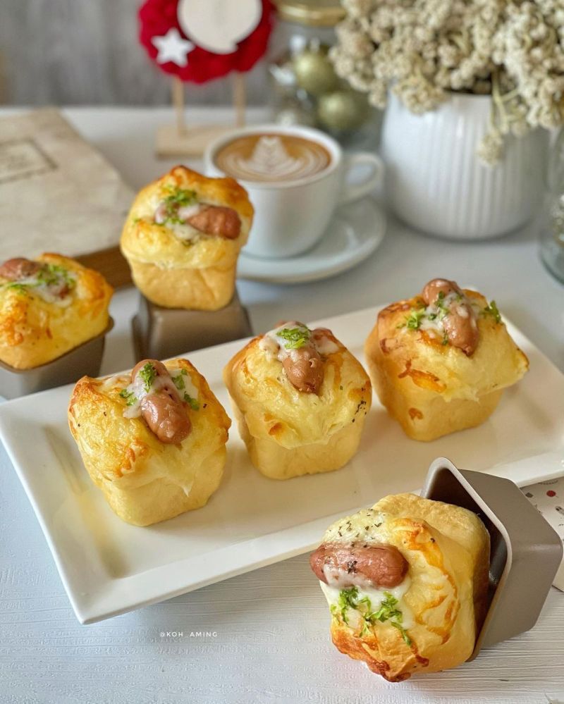sausage-bread