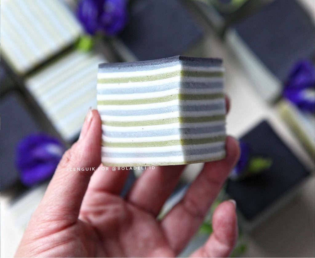 lapis-beras-pandan-telang