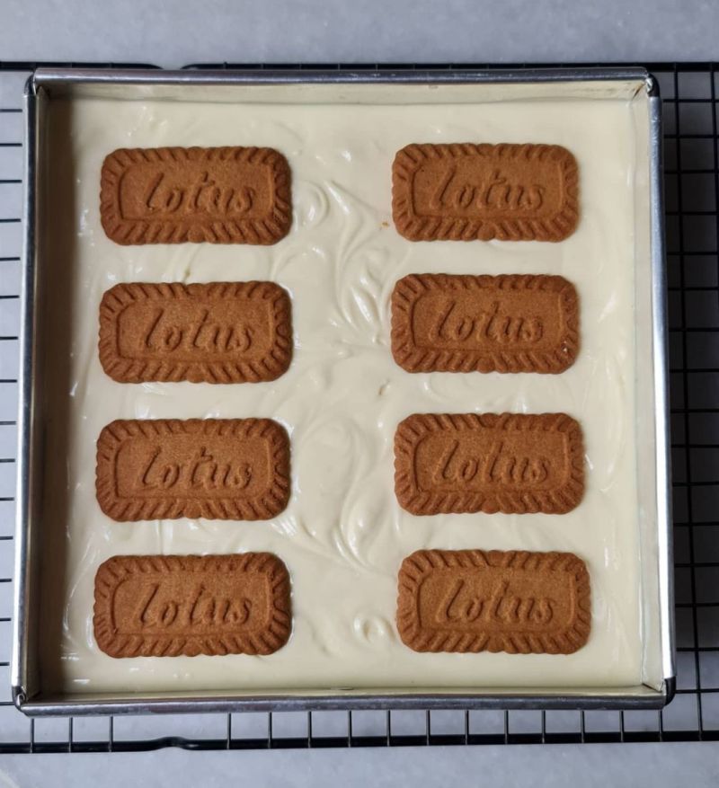 lotus-brownies-cheesecake 
