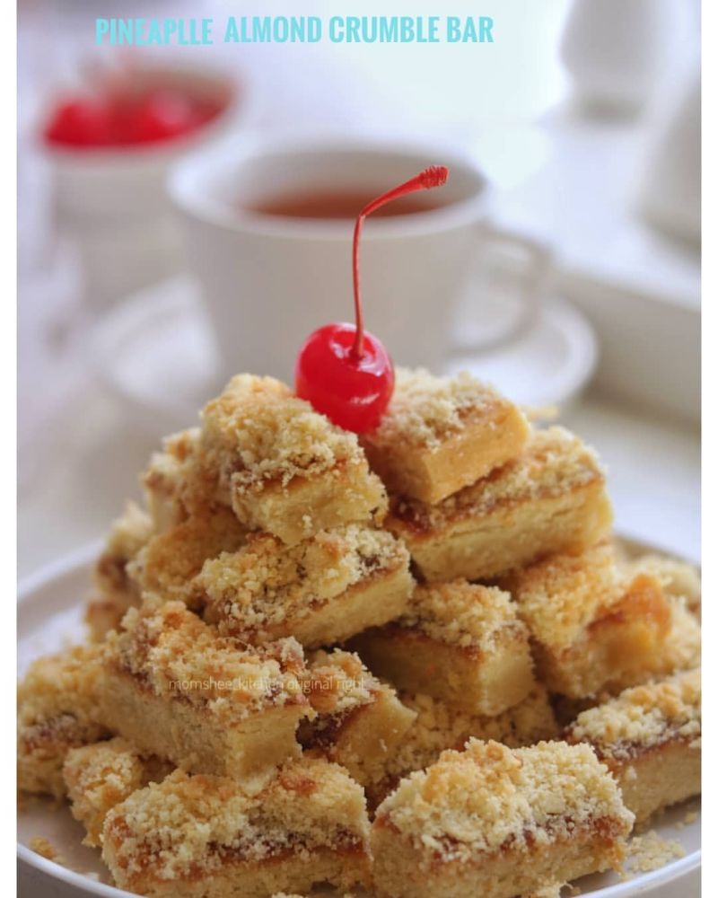 pineapple-almond-crumble-bar