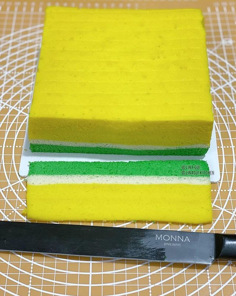 bolu-gulung-kukus-mini-semangka
