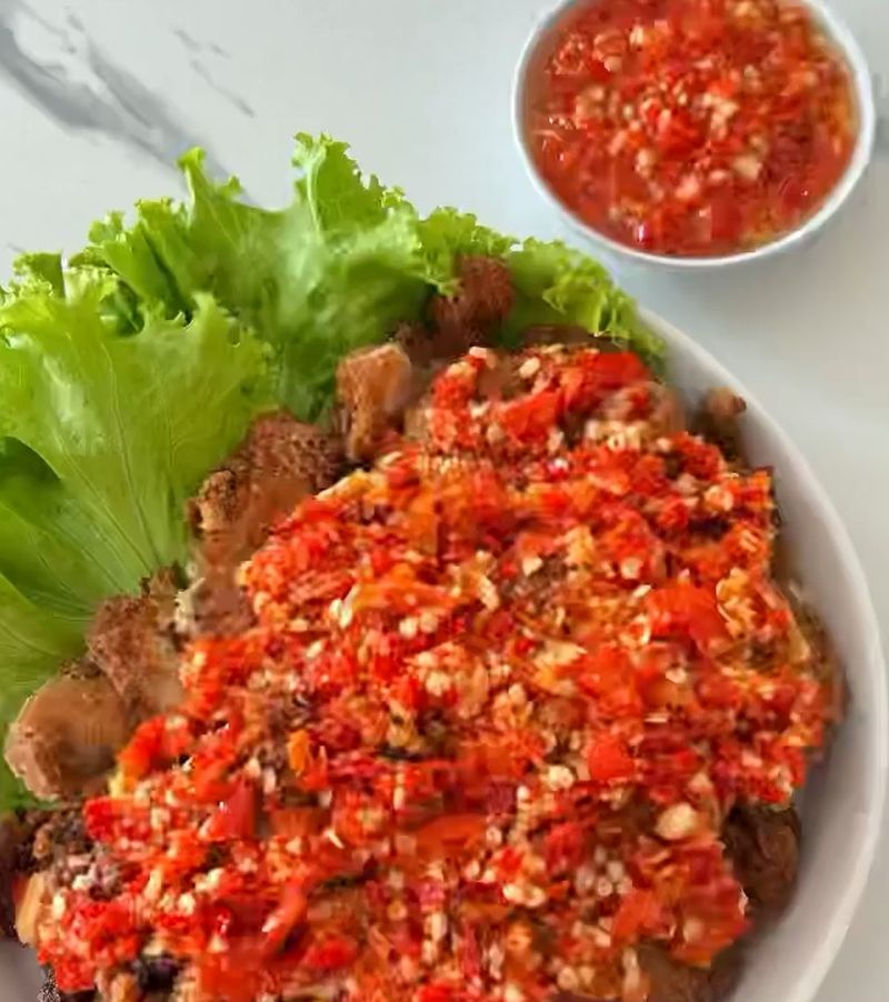 ayam-crispy-sambal-korek