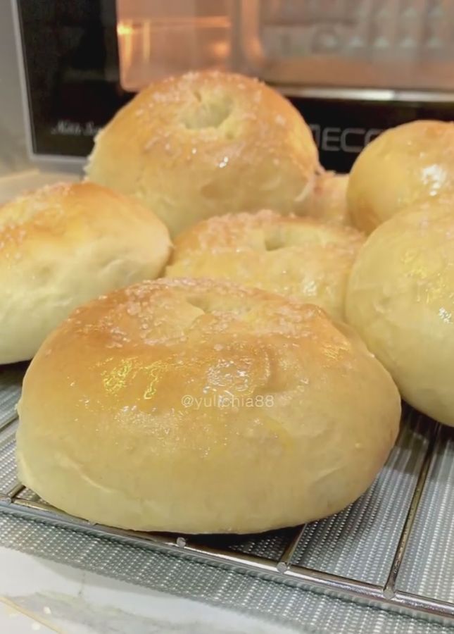 butter-sugar-bun