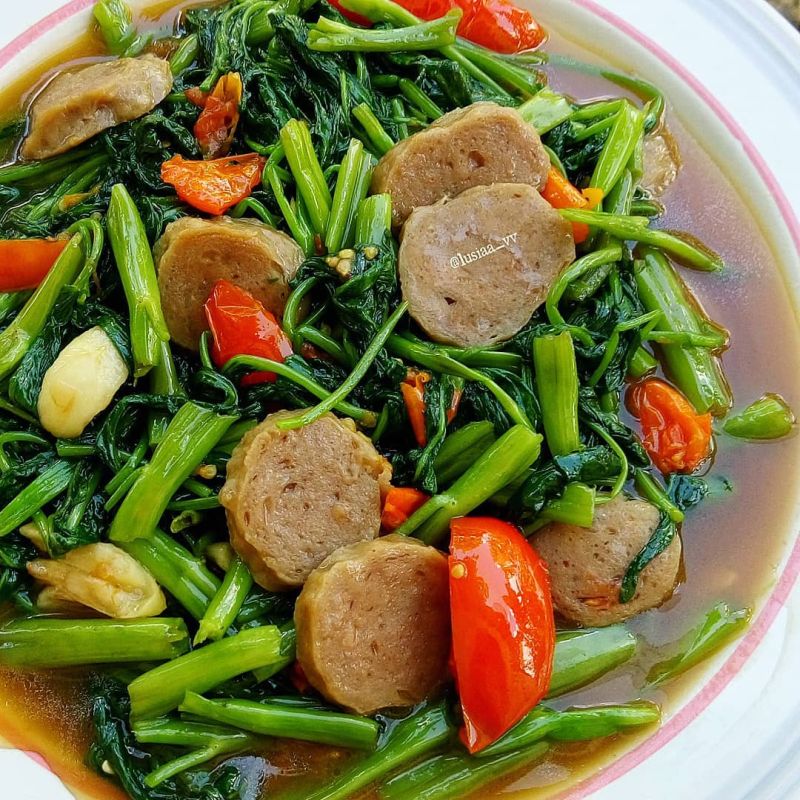 cah-kangkung-bakso
