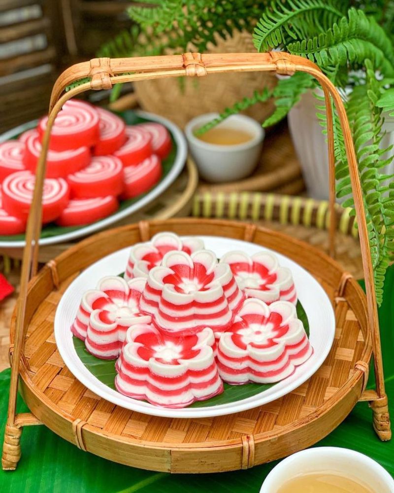 lapis-tapioka-gulung-merah-putih