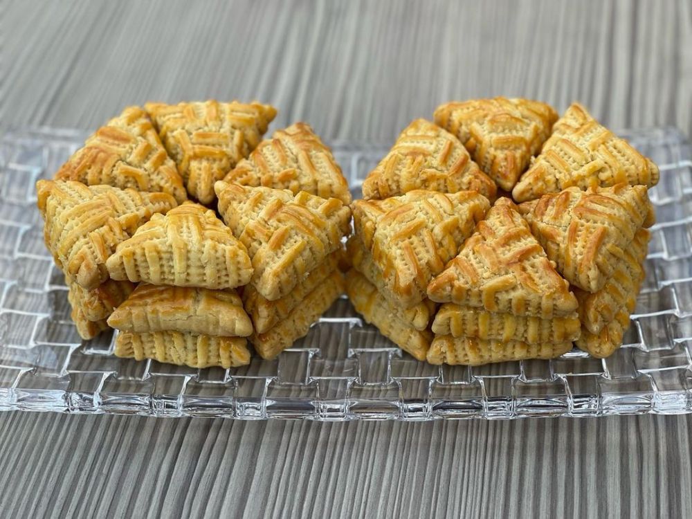 lipat-lenso-cokelat-kenari 1