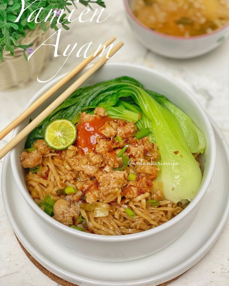 mie-yamin-ayam-jamur