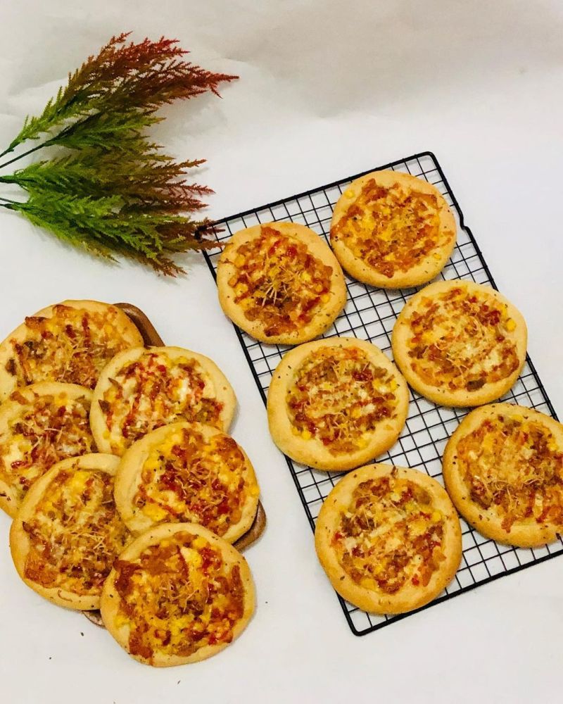 mini-tuna-pizza