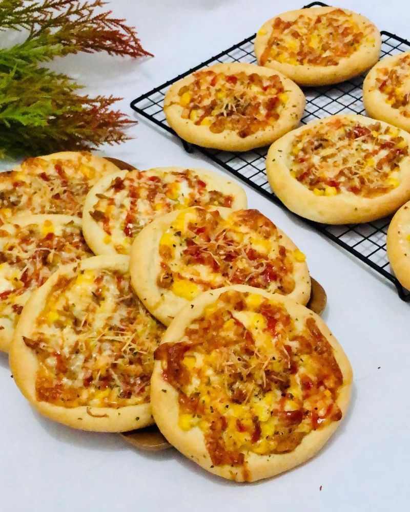 mini-tuna-pizza