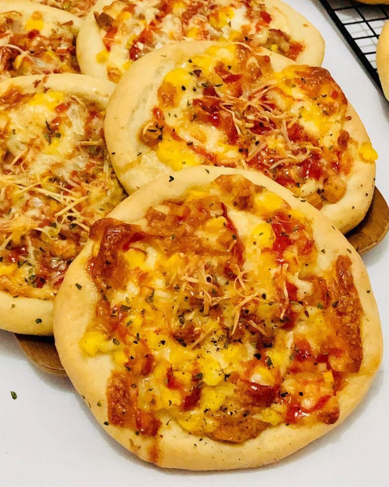 mini-tuna-pizza