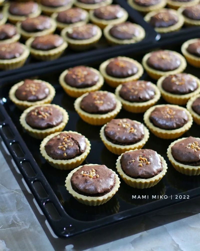shiny-brownie-tartlet