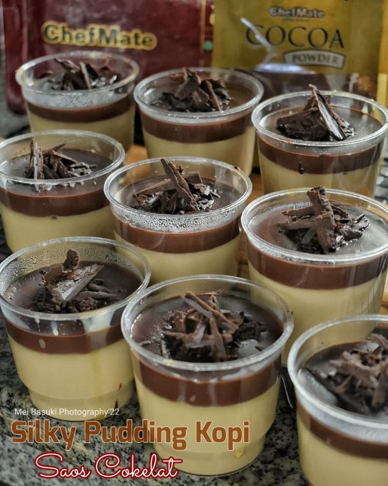 silky-puding-kopi-saus-cokelat