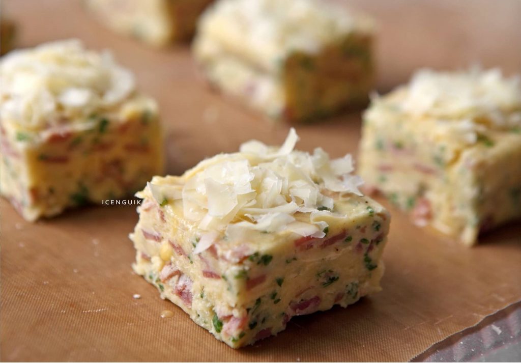 savoury-scone