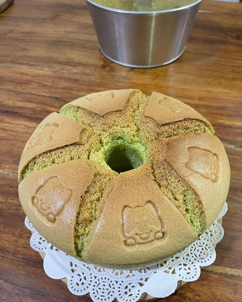 pandan-chiffon-cake