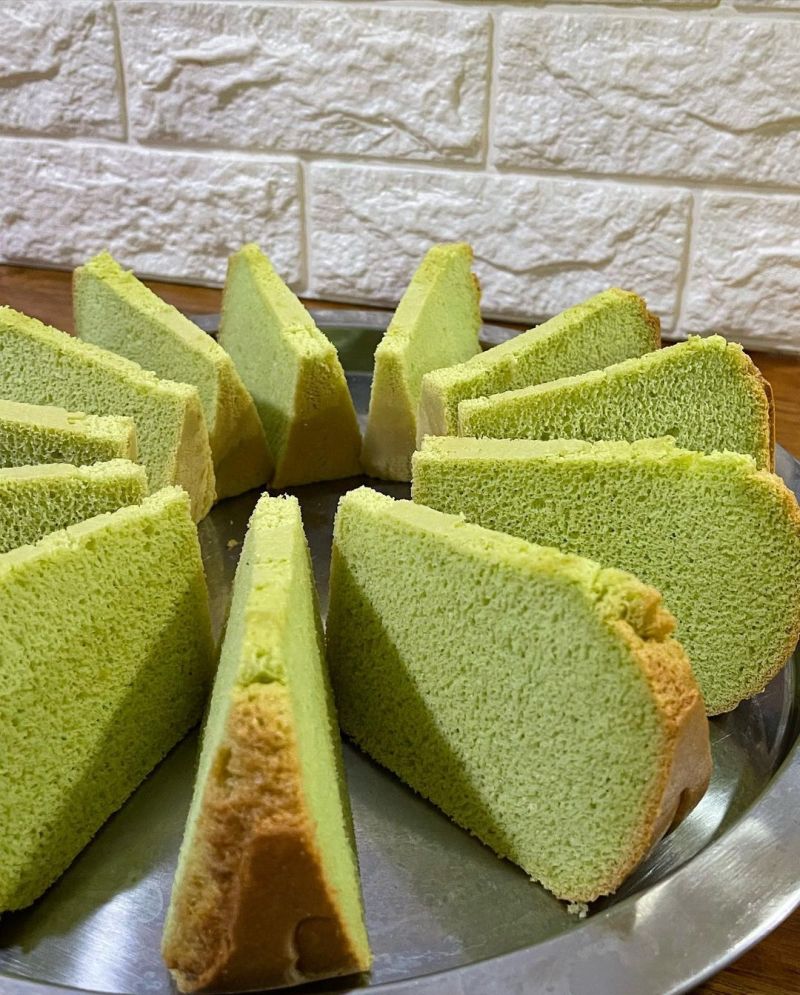 pandan-chiffon-cake