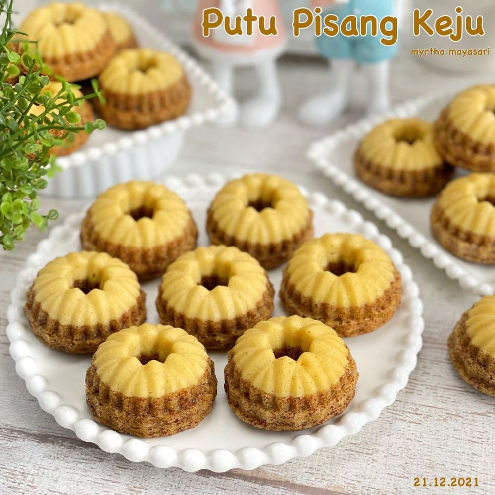 putu-pisang-keju