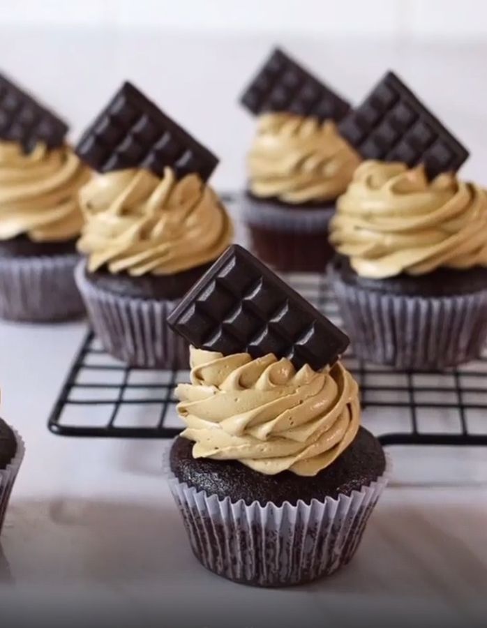 eggless-chocolate-cupcake